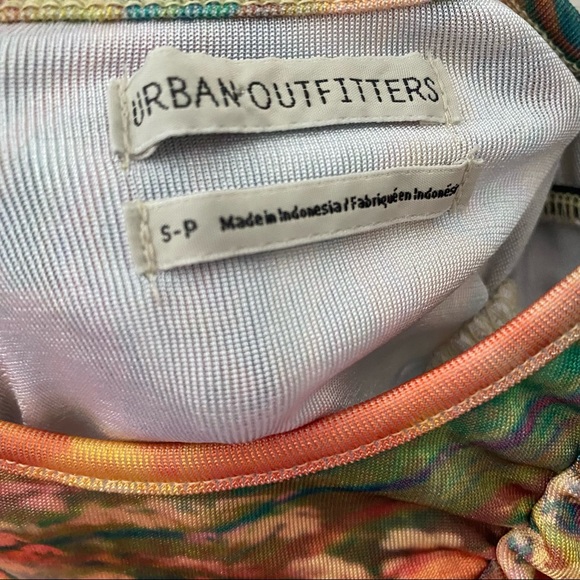 💔SOLD🚨💔Urban Outfitters Small Psychedelic Flower Crop Top Belly Shirt - Picture 4 of 4